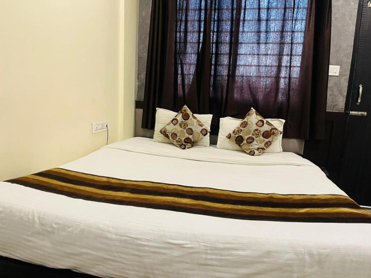 Jmc Hotel Lavish Akolia Eksteriør bilde